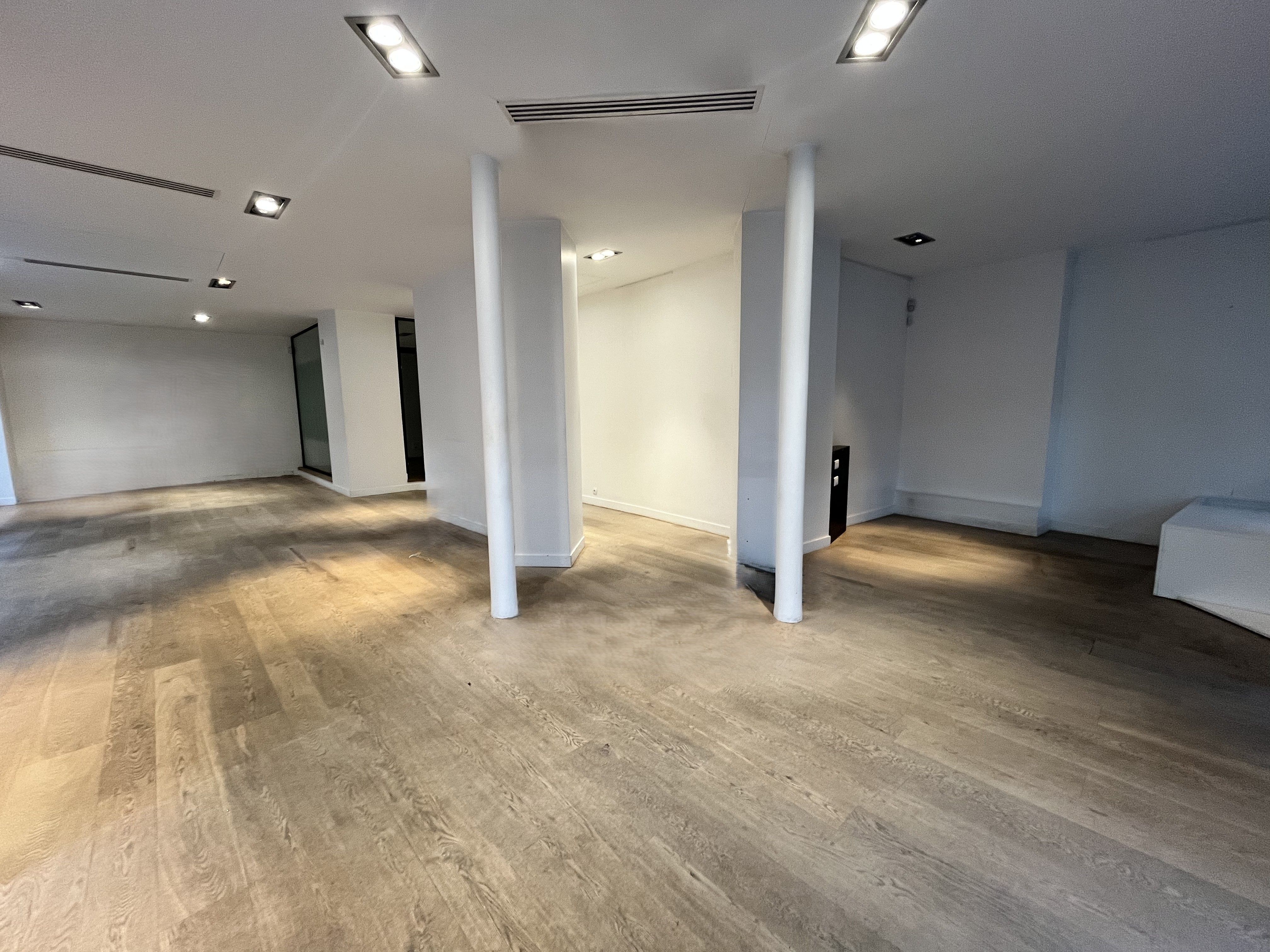 boutique à louer paris 8