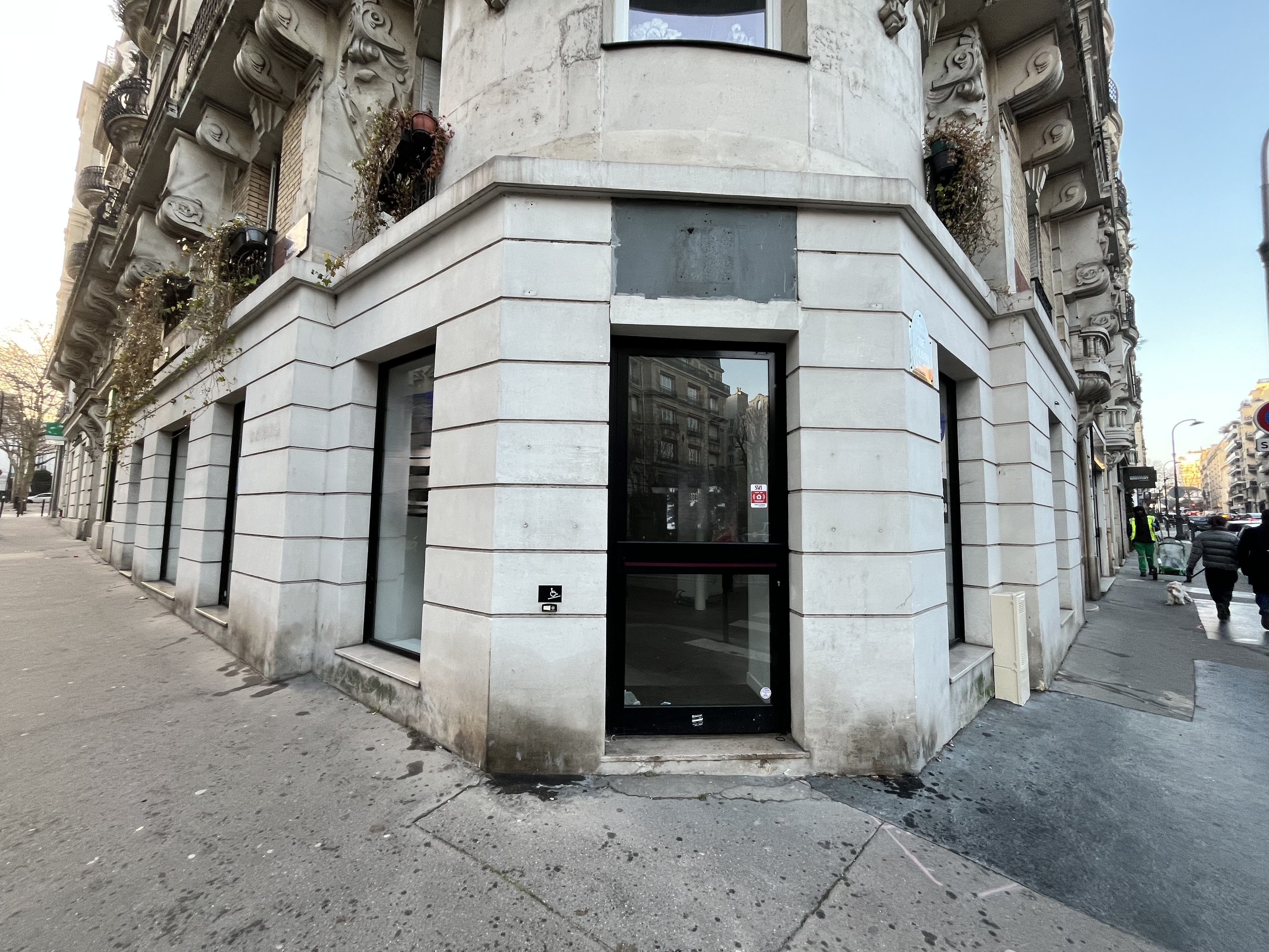 boutique à louer paris 4