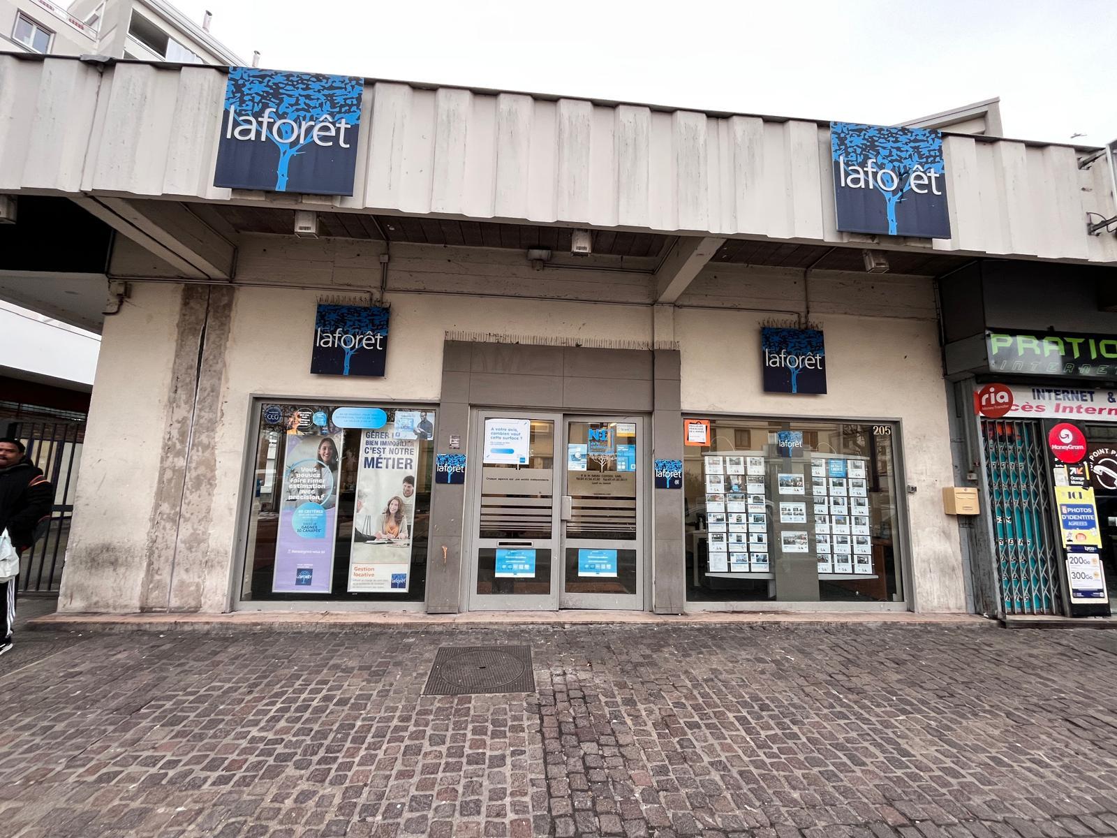 boutique à louer bobigny 8