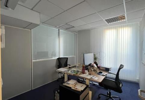 Bureaux à louer paris 4