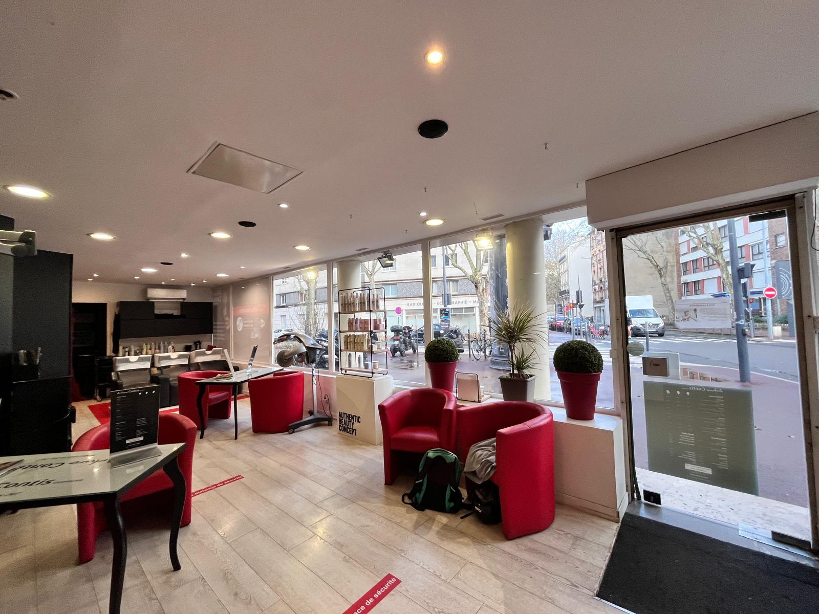 boutique à louer issy les moulineaux 3