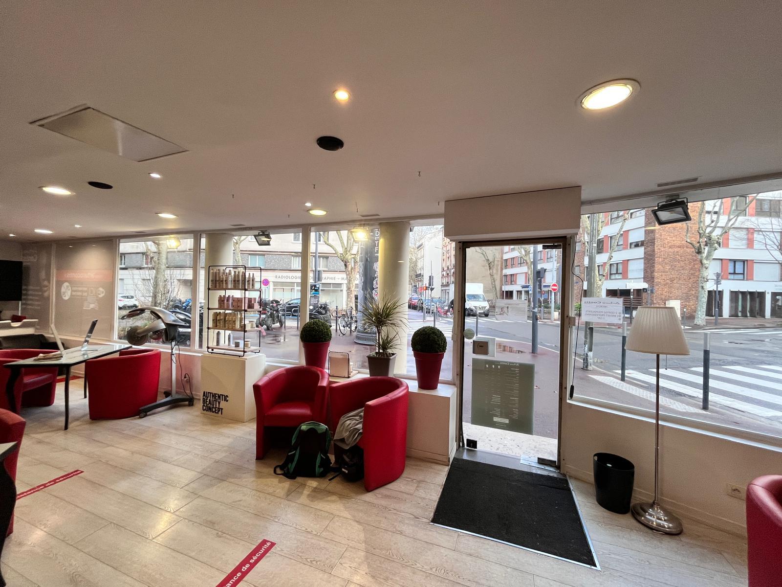 boutique à louer issy les moulineaux 1