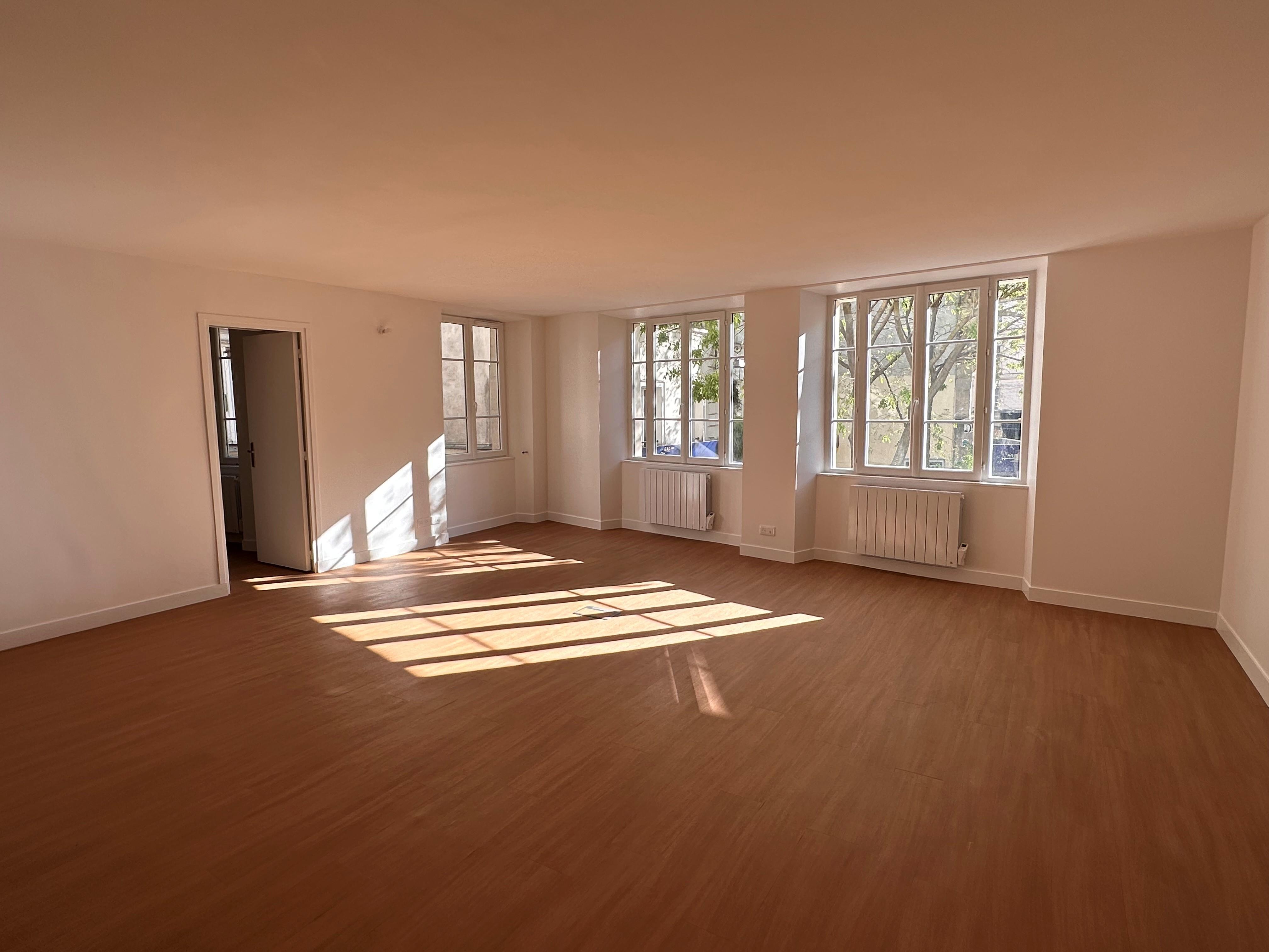 Bureaux à louer paris 4